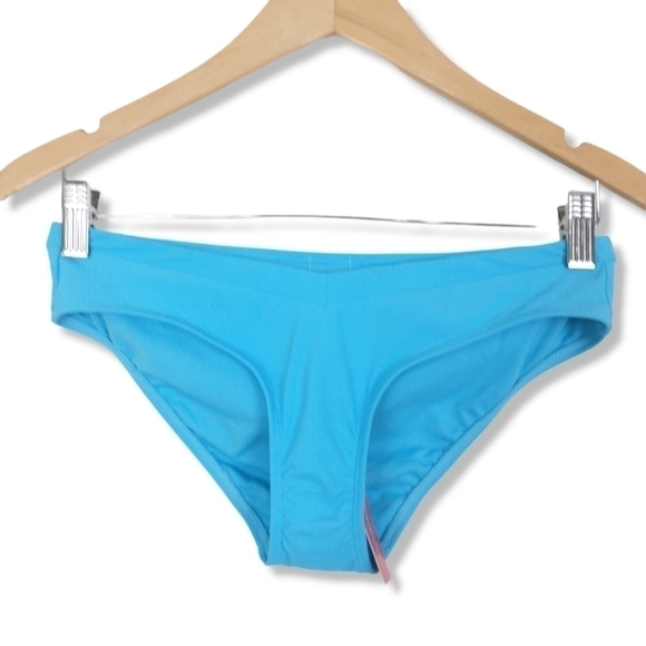 Bikini Set - Picture 6 of 10